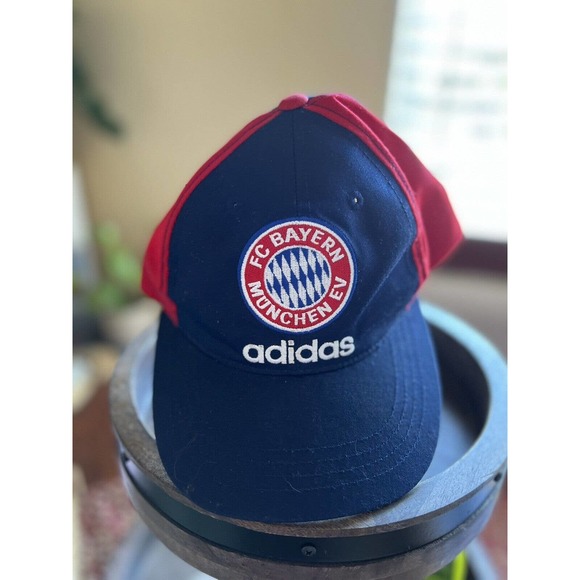 FC Bayern Munchen Munich Club Adjustable Strapback Hat Cap Red Blue Youth EUC - Picture 1 of 3